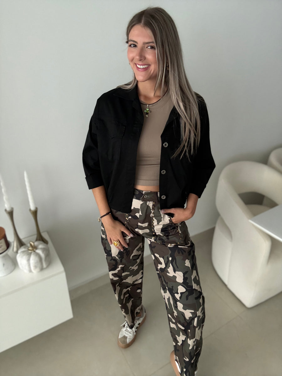 CAMO PRINT STUDDED BARREL PANTS