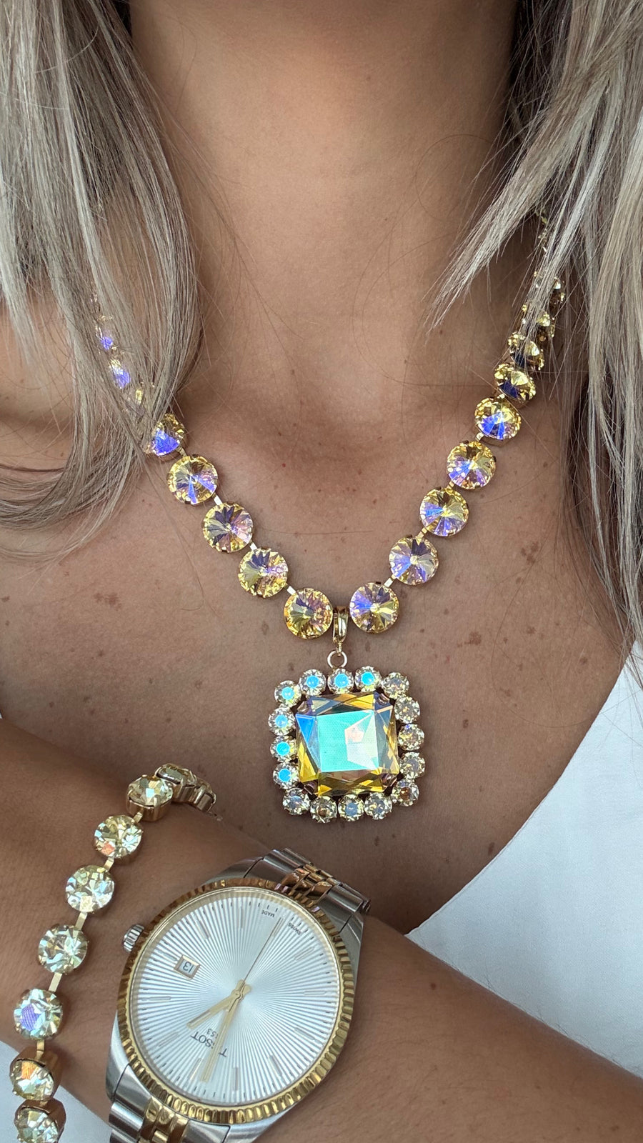 SOFIA NECKLACE IN LEMON