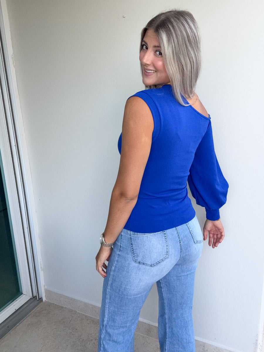 ONE SHOULDER LONG SLEEVE TOP