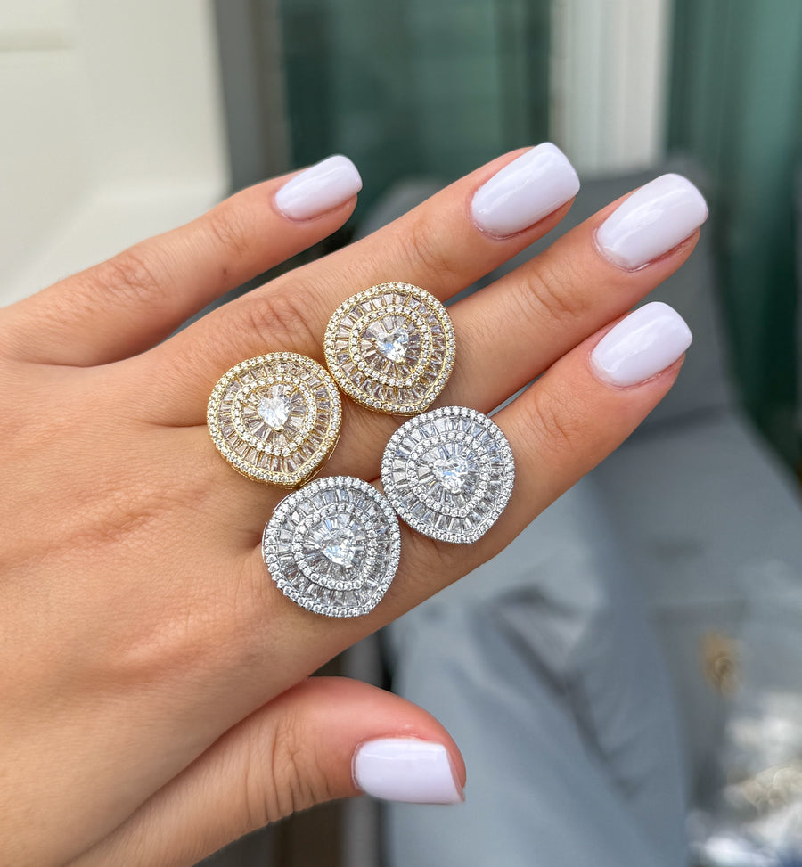 GLAM STATEMENT STUD EARRINGS