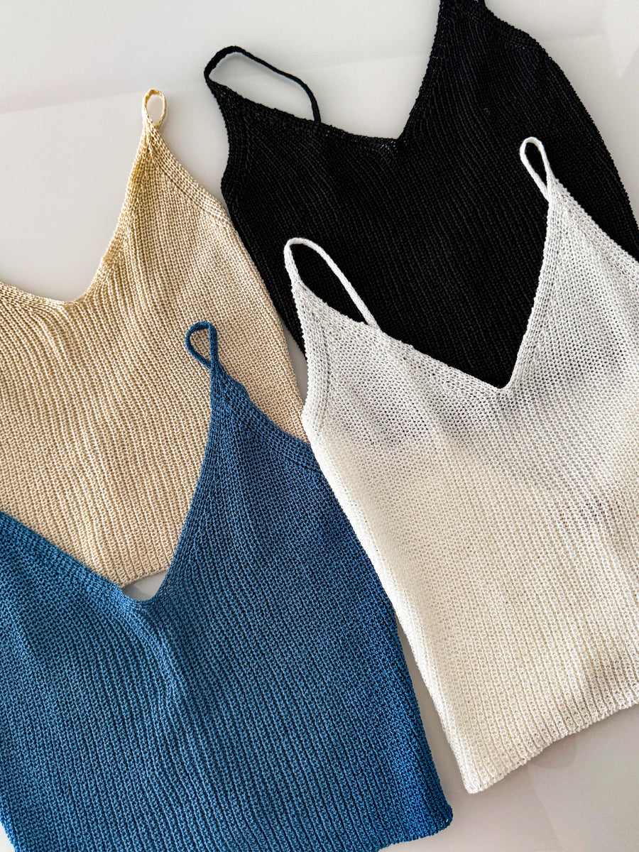 KNITTED BASIC CROP BLOUSE