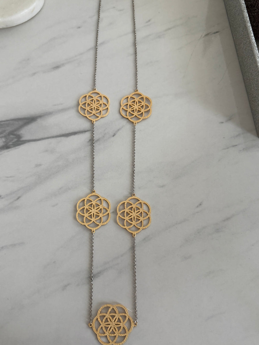 TWO TONE FLOWER LONG NECKLACE