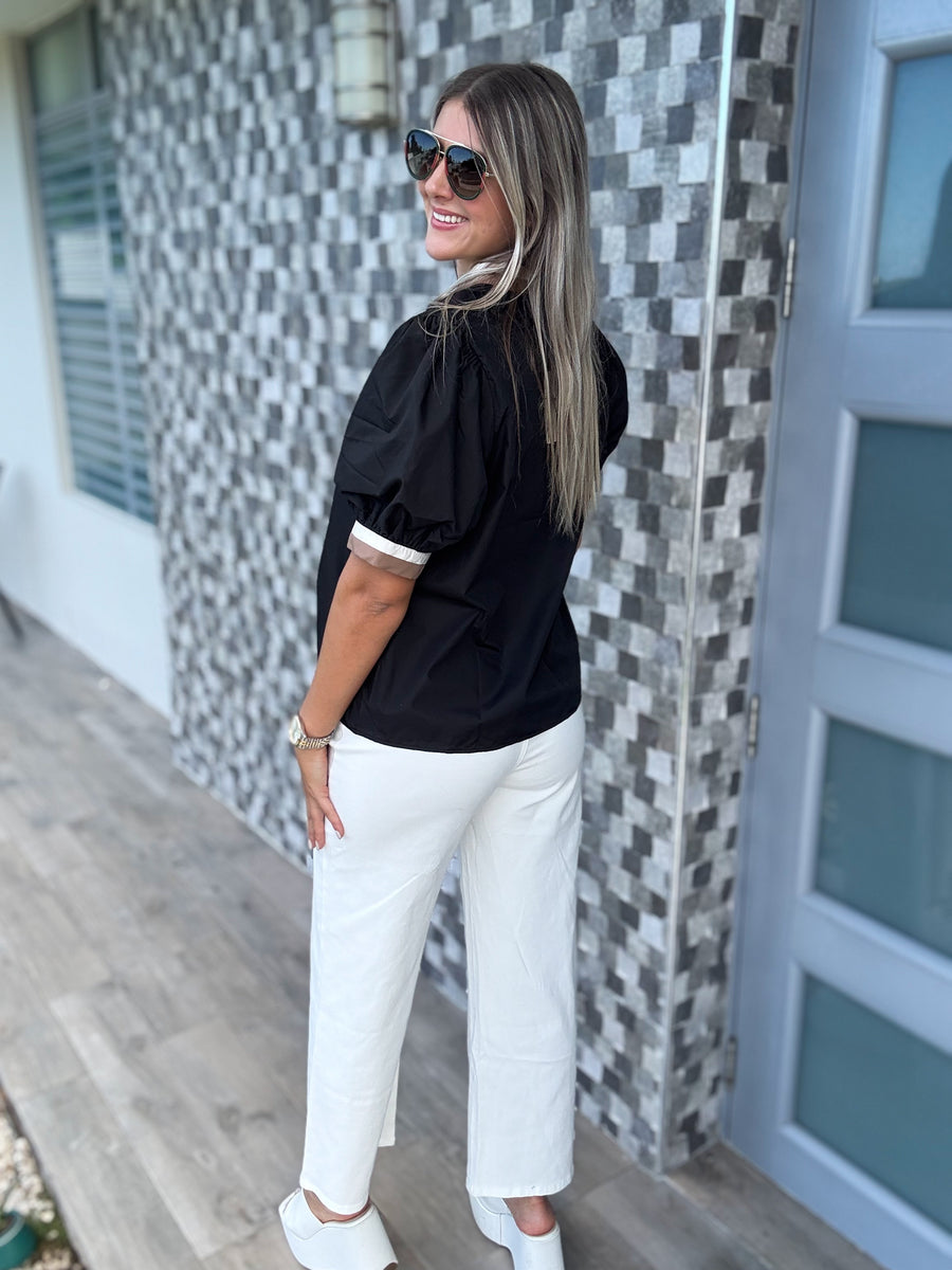 BLACK/LATTE COLLAR BLOUSE