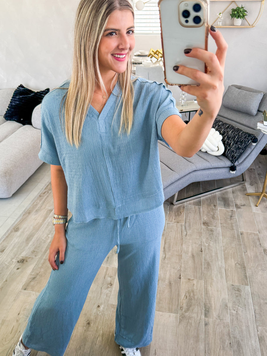 LIGHT BLUE TRAVEL SET