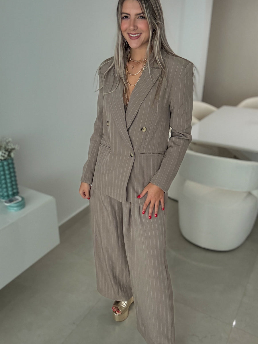 MOCHA STRIPED BLAZER