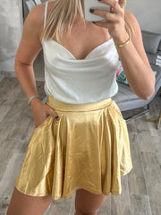 GOLD SKORT