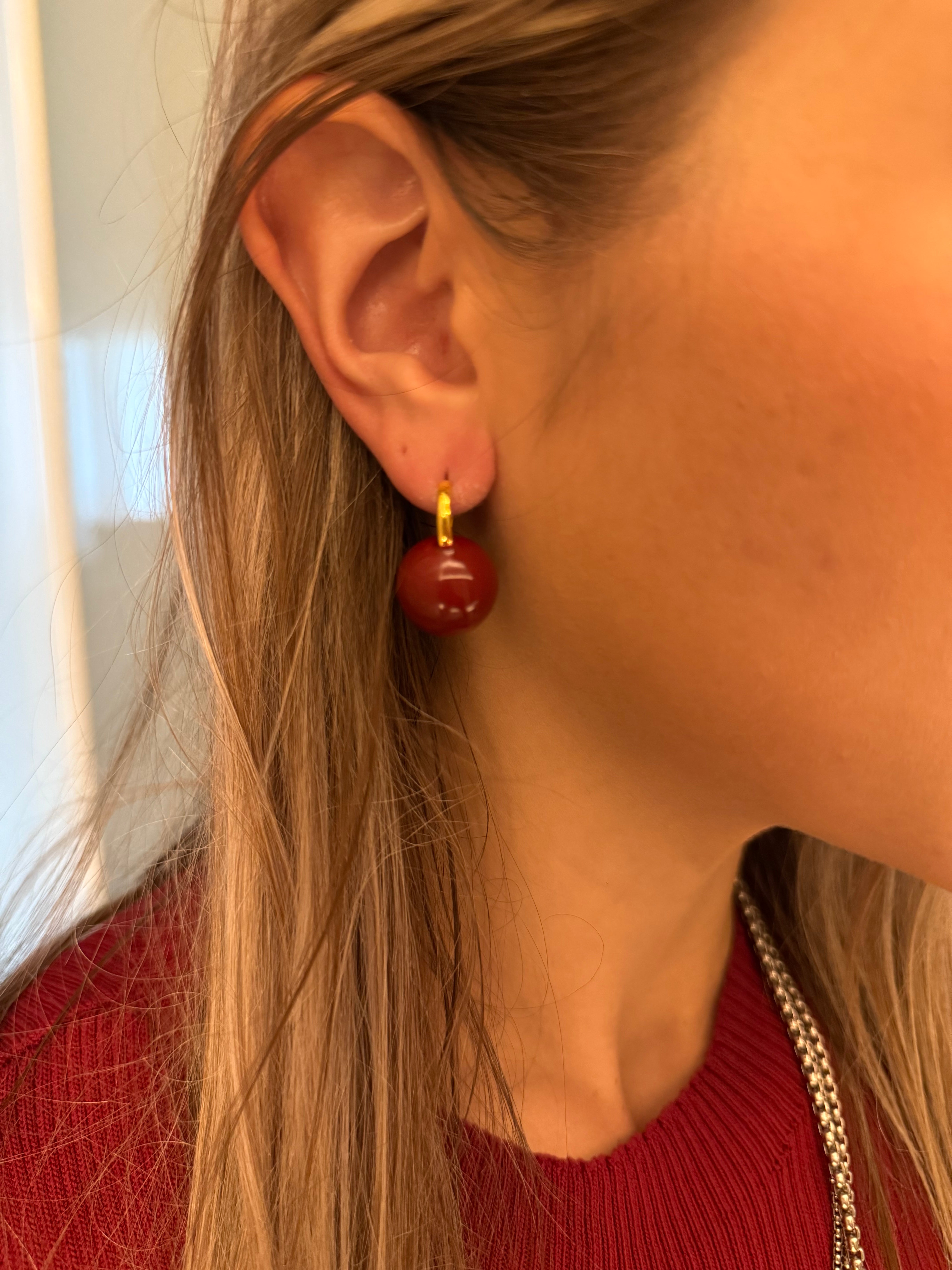 BURGUNDY HUGGIE EARRINGS