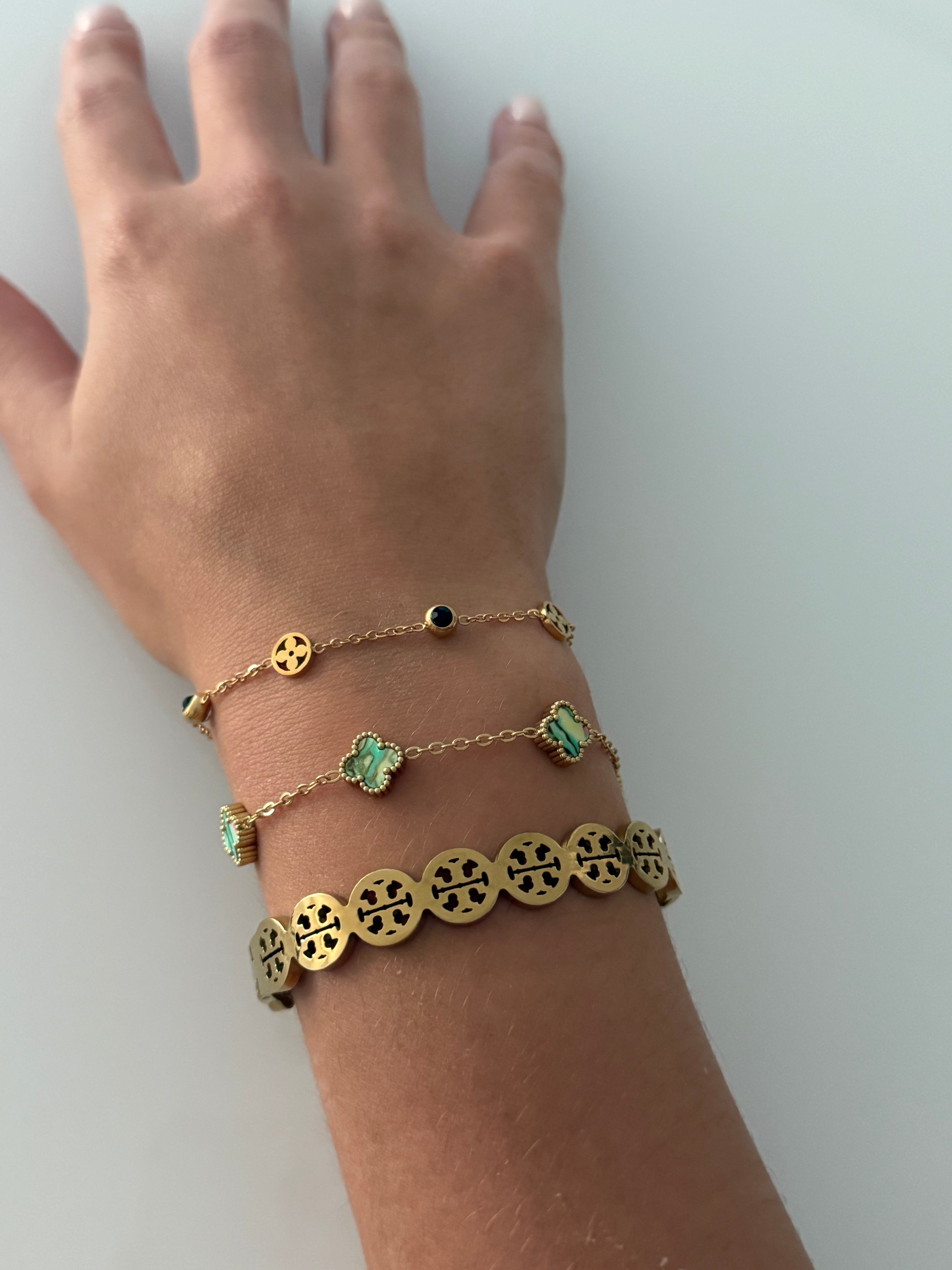 RHINESTONE/CLOVER DELICATE BRACELET