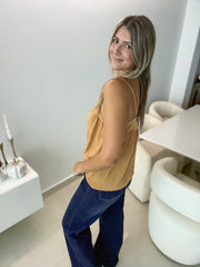 BELTED SLEEVELESS BLOUSE