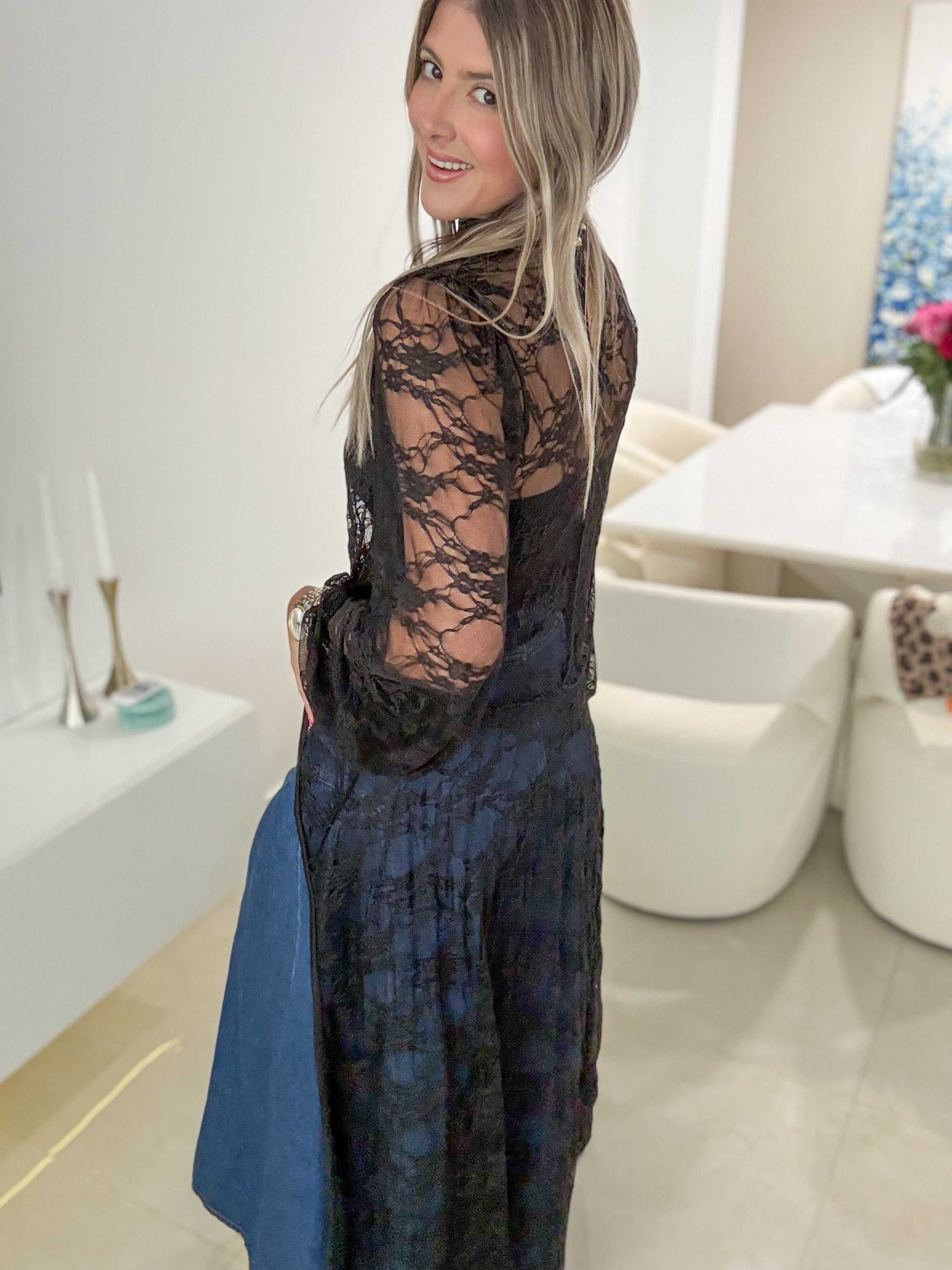 BLACK STRETCHY LACE HIGH LOW TOP