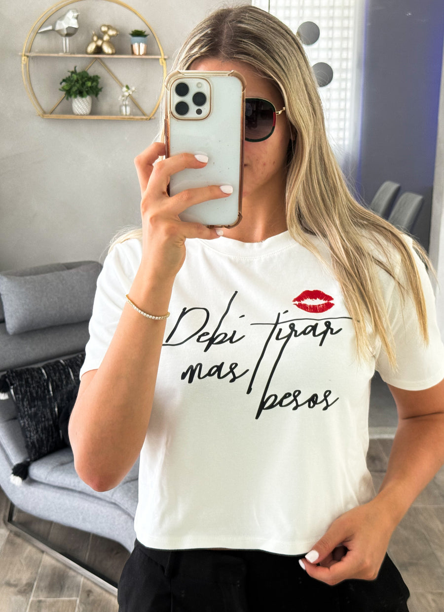 "DEBÍ TIRAR MÁS BESOS" T-SHIRT
