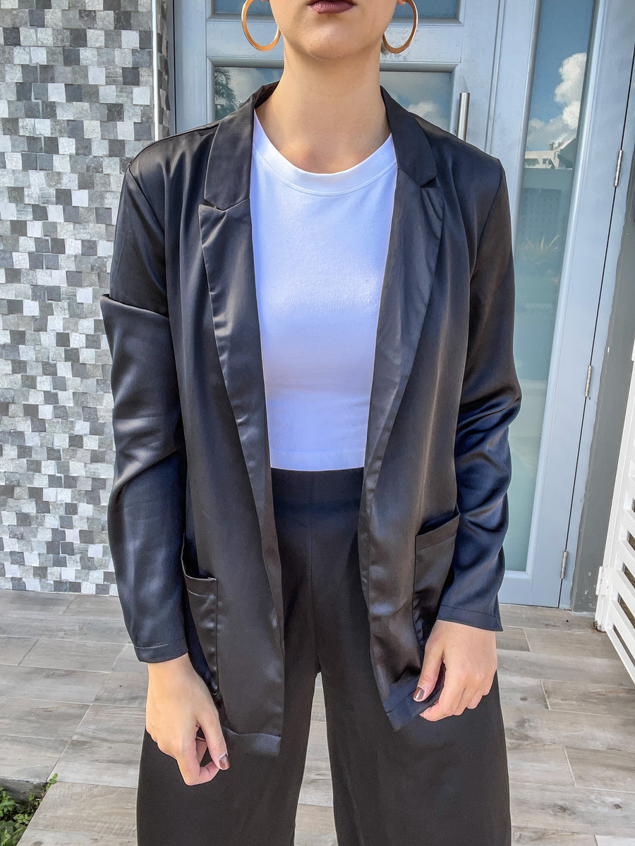 BLACK SATIN TWO POCKET BLAZER