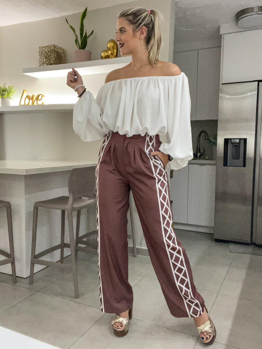 BROWN SIDE DETAILED WIDE LEGGED PANTS