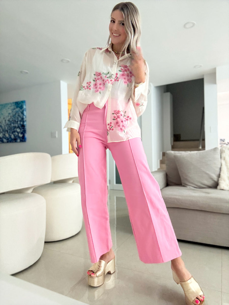 PINK FLOWER DETAILED BLOUSE