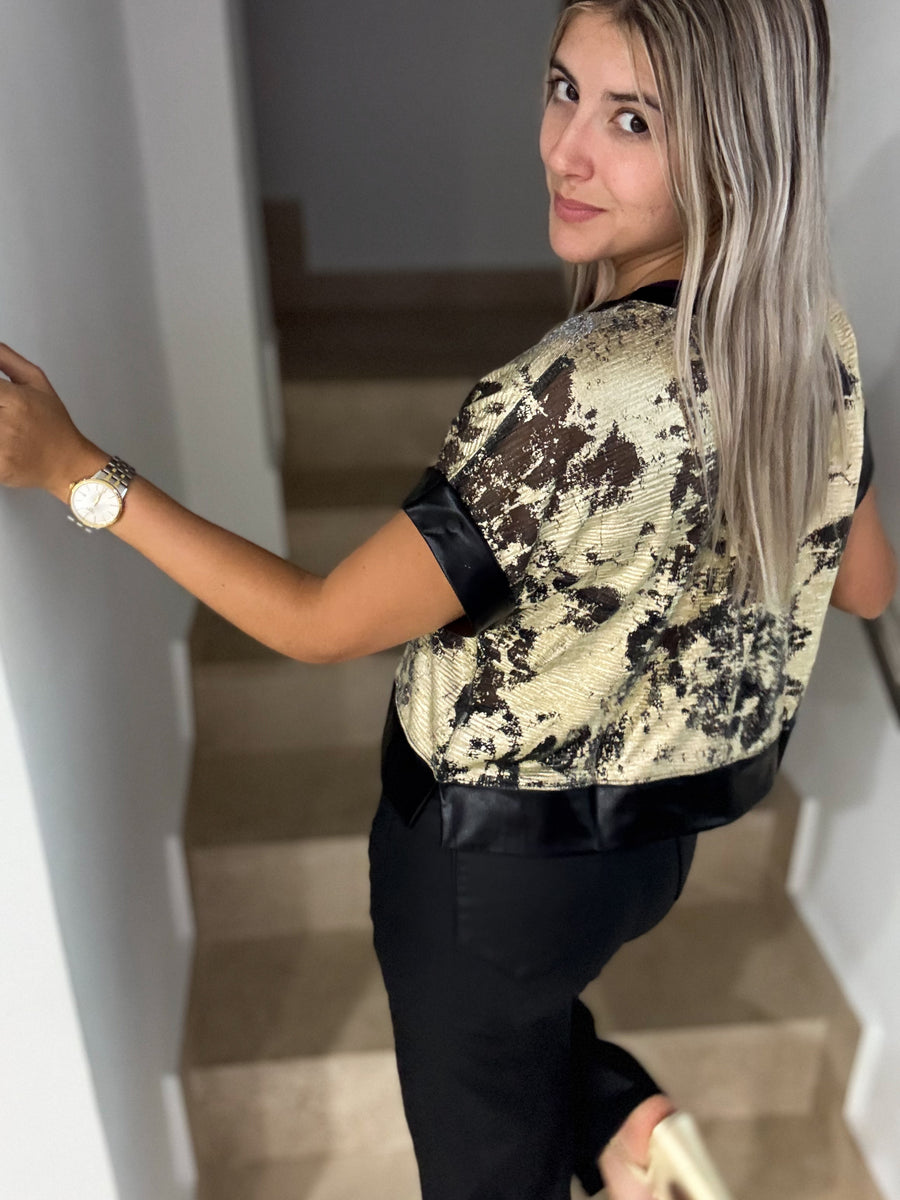 BLACK/GOLD METALLIC BLOUSE