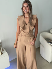LIGHT CAMEL STITCH RUFFLE V-NECK TOP