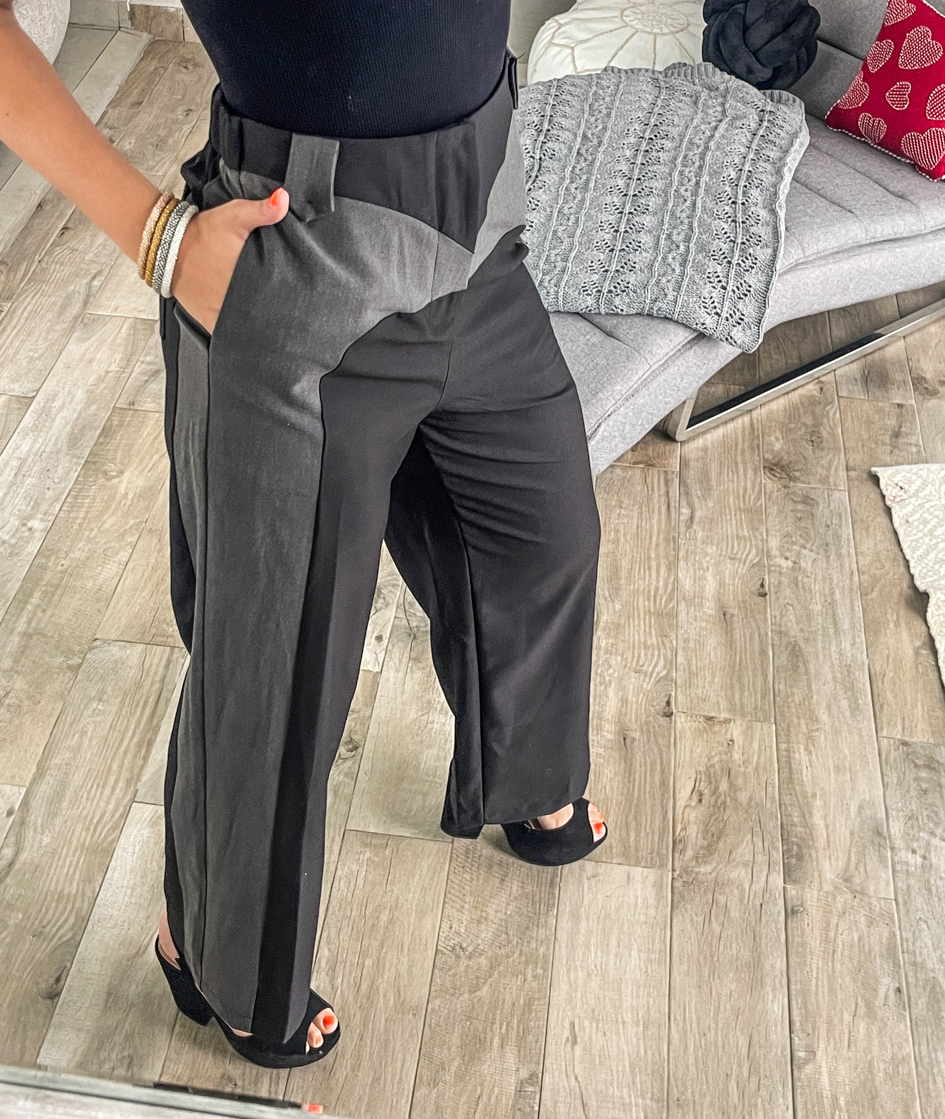 BLACK/GRAY CONTRAST PANTS