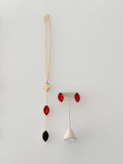 LONG GEM NECKLACE SET IN RED