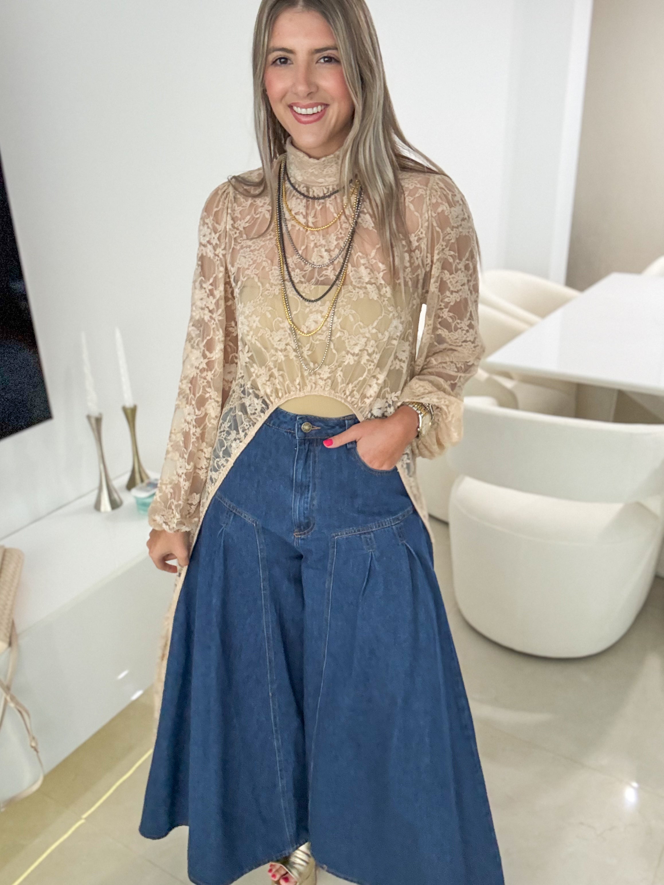 BEIGE STRETCHY LACE HIGH LOW TOP