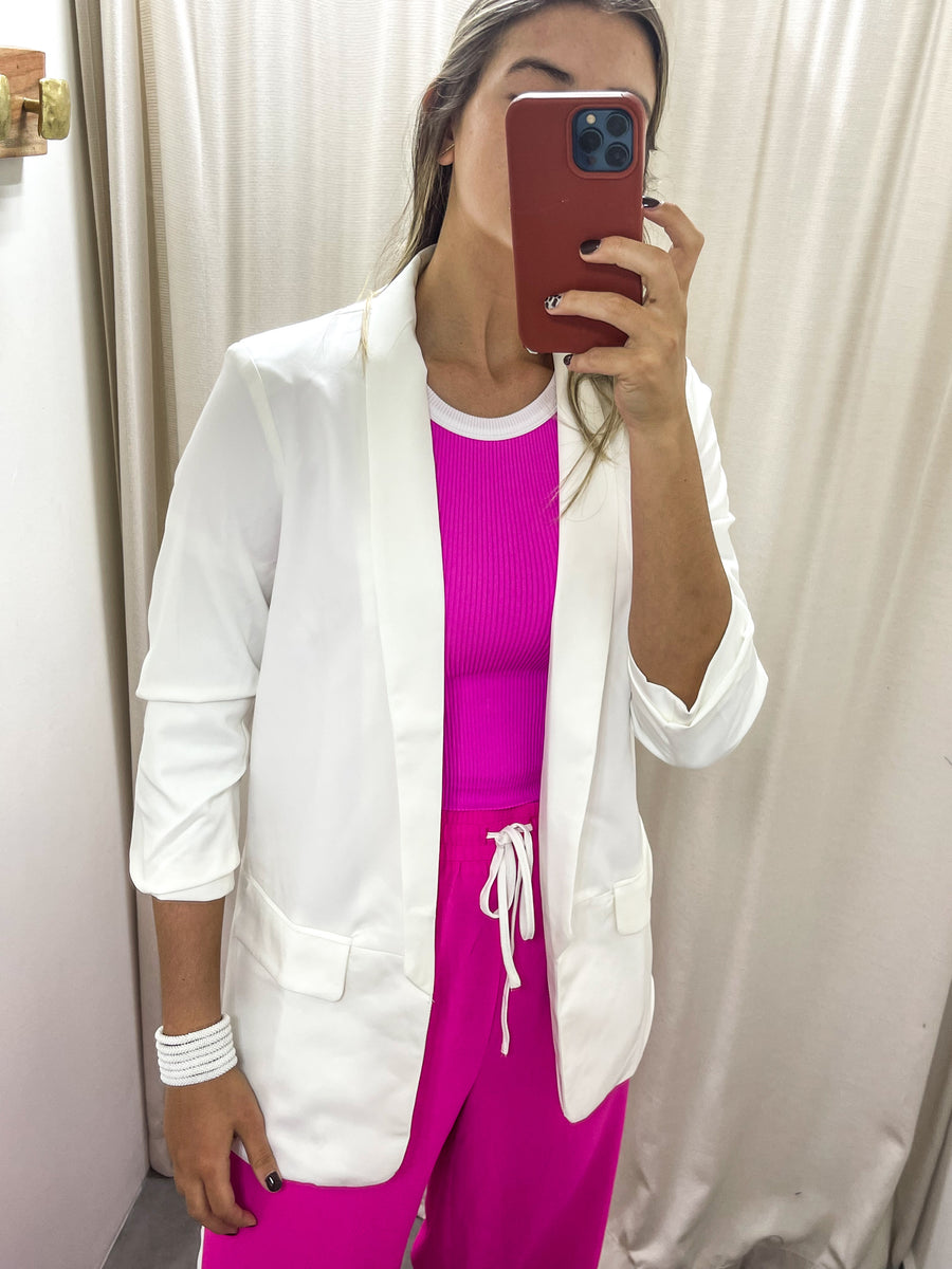 WHITE BOYFRIEND BLAZER