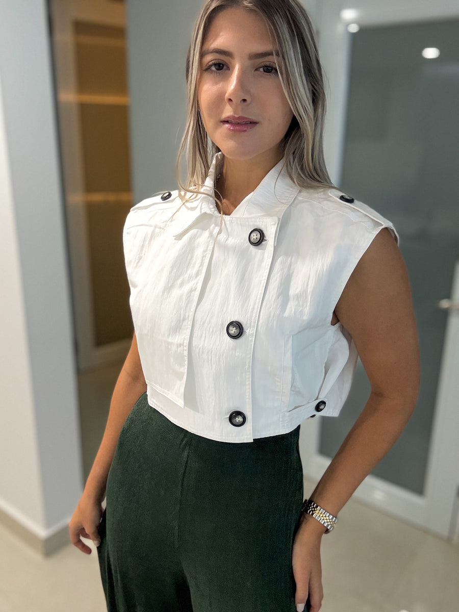WHITE CROP BUTTONED JACKET