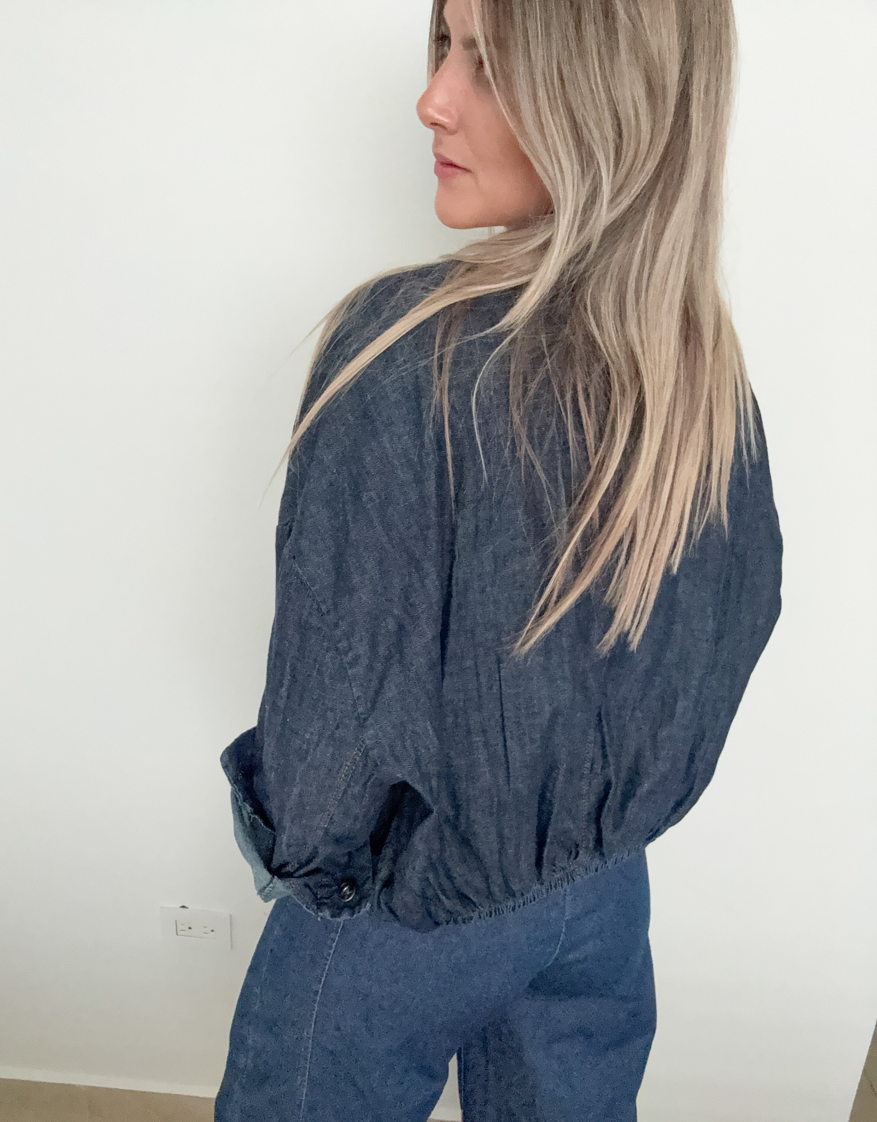 DARK DENIM STRETCHY JACKET