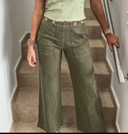 OLIVE STRETCHY PANTS