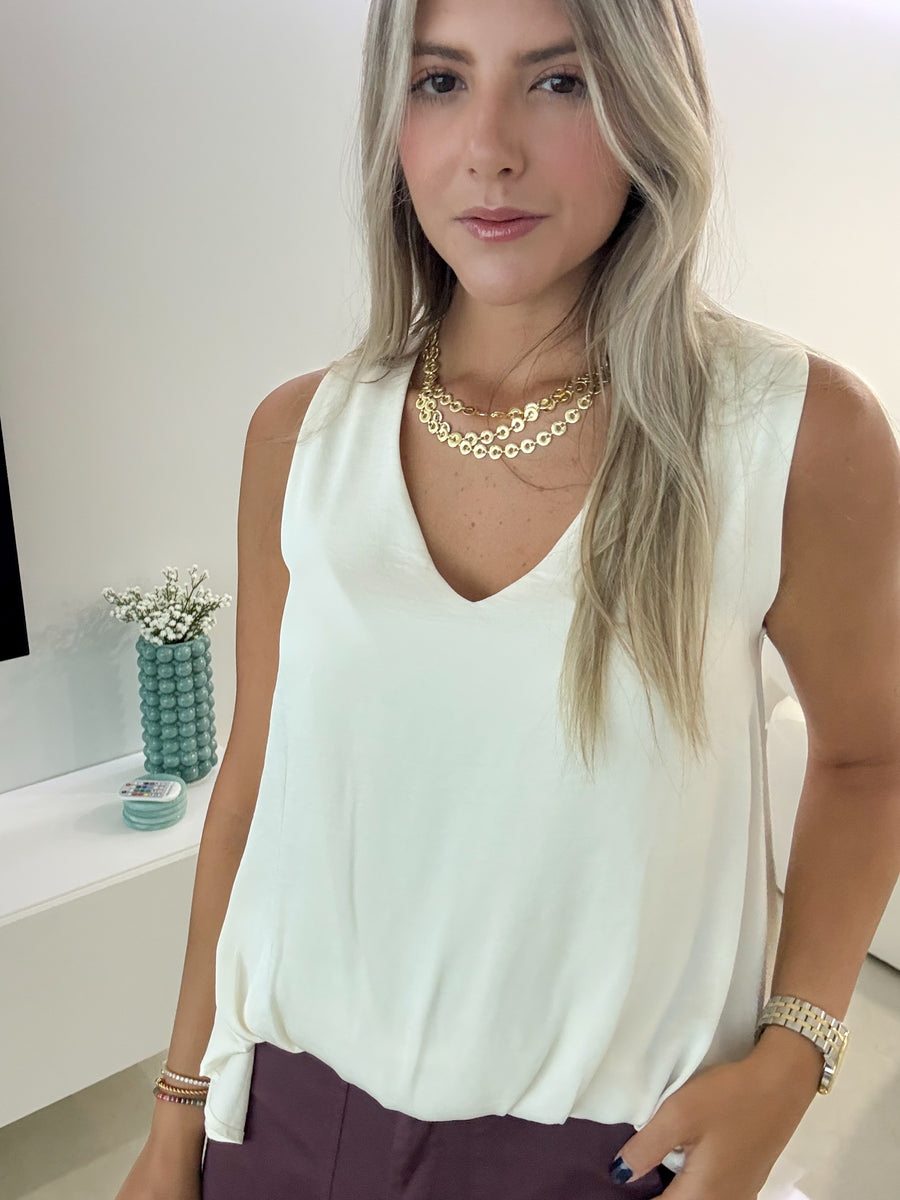SILKY FRONT TUCKED BLOUSE