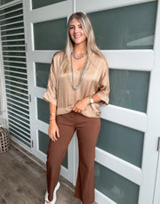 BROWN STRETCHY BELTED PANTS