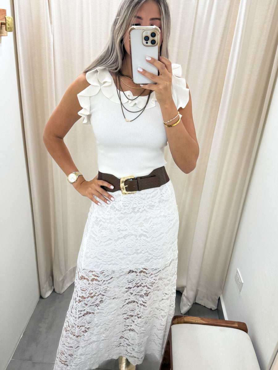 RUFFLE RIBBED KNIT SLEEVELESS BLOUSE