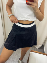 BLACK SKORT