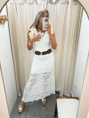 RUFFLE RIBBED KNIT SLEEVELESS BLOUSE