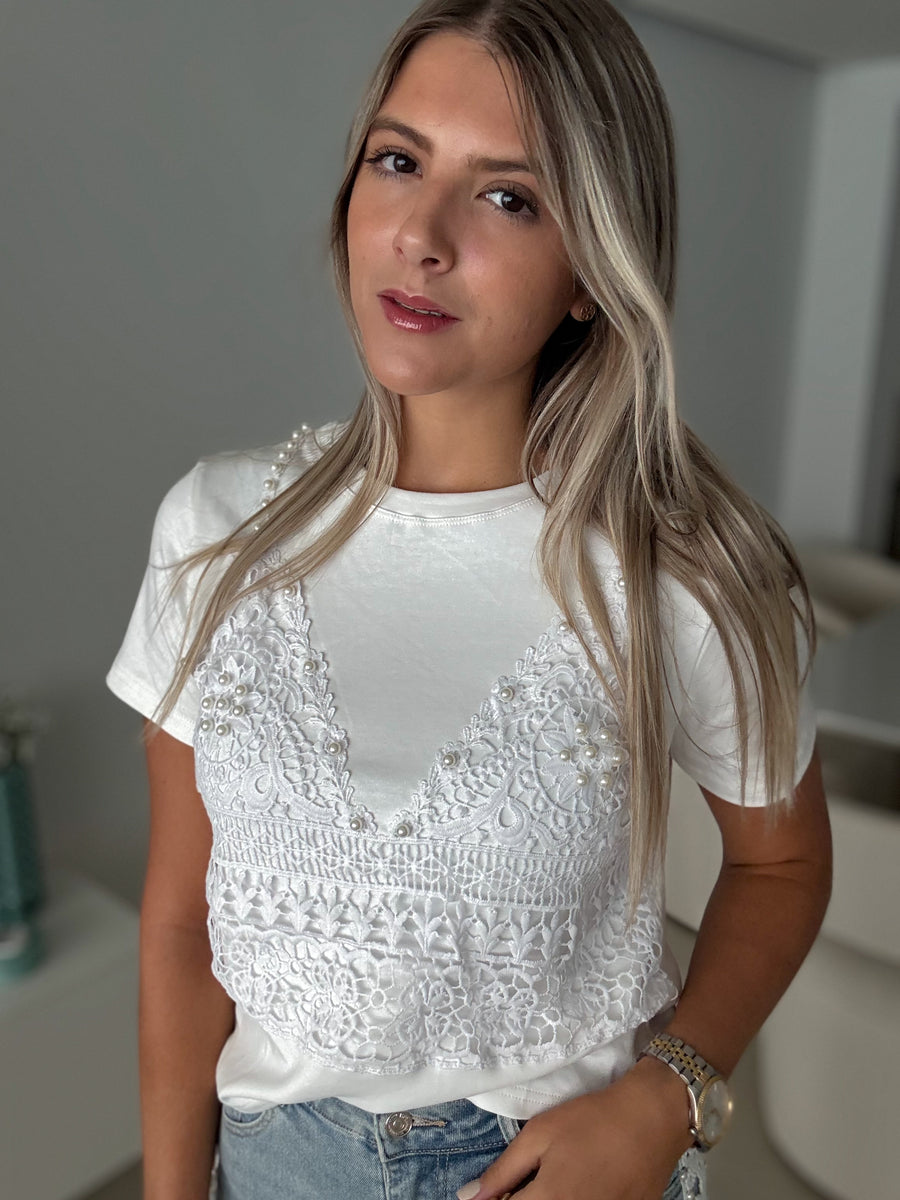 WHITE EYELET TSHIRT