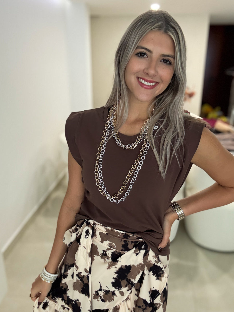 BROWN TSHIRT
