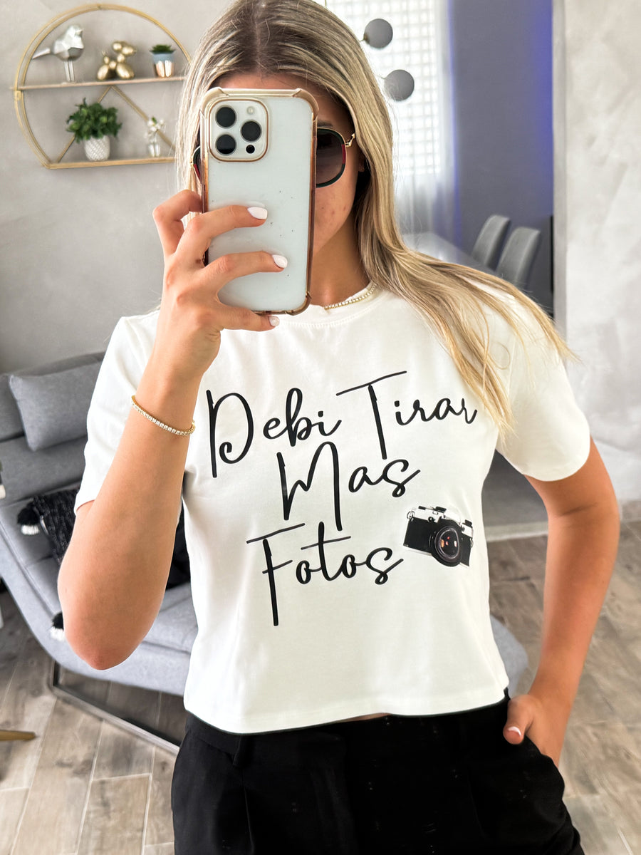 "DEBÍ TIRAR MÁS FOTOS" T-SHIRT