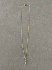 DELICATE KEY NECKLACE