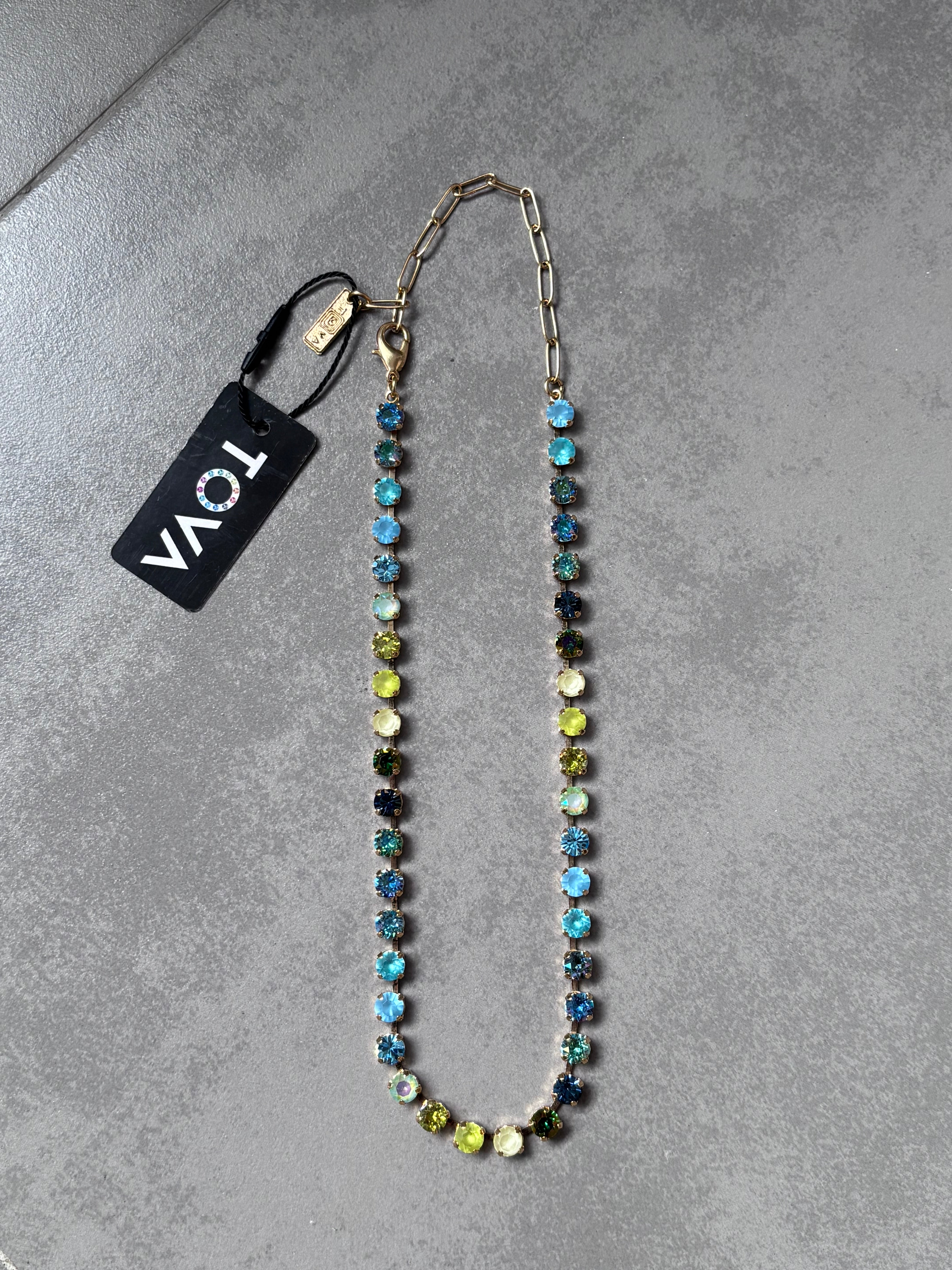 SARINA NECKLACE IN CANDY CLOUD