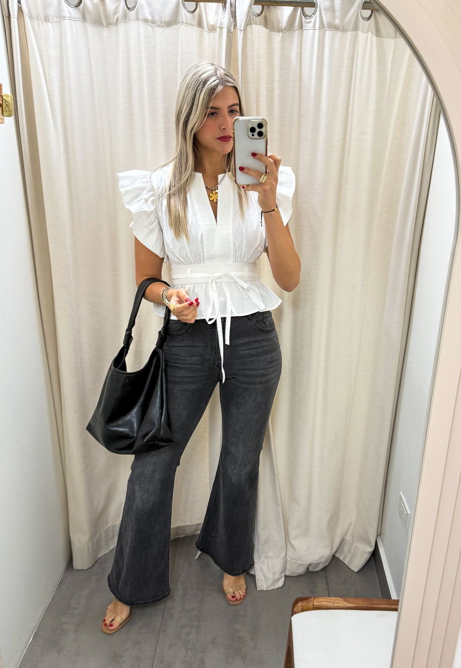 IVORY RUFFLE SLEEVES BLOUSE