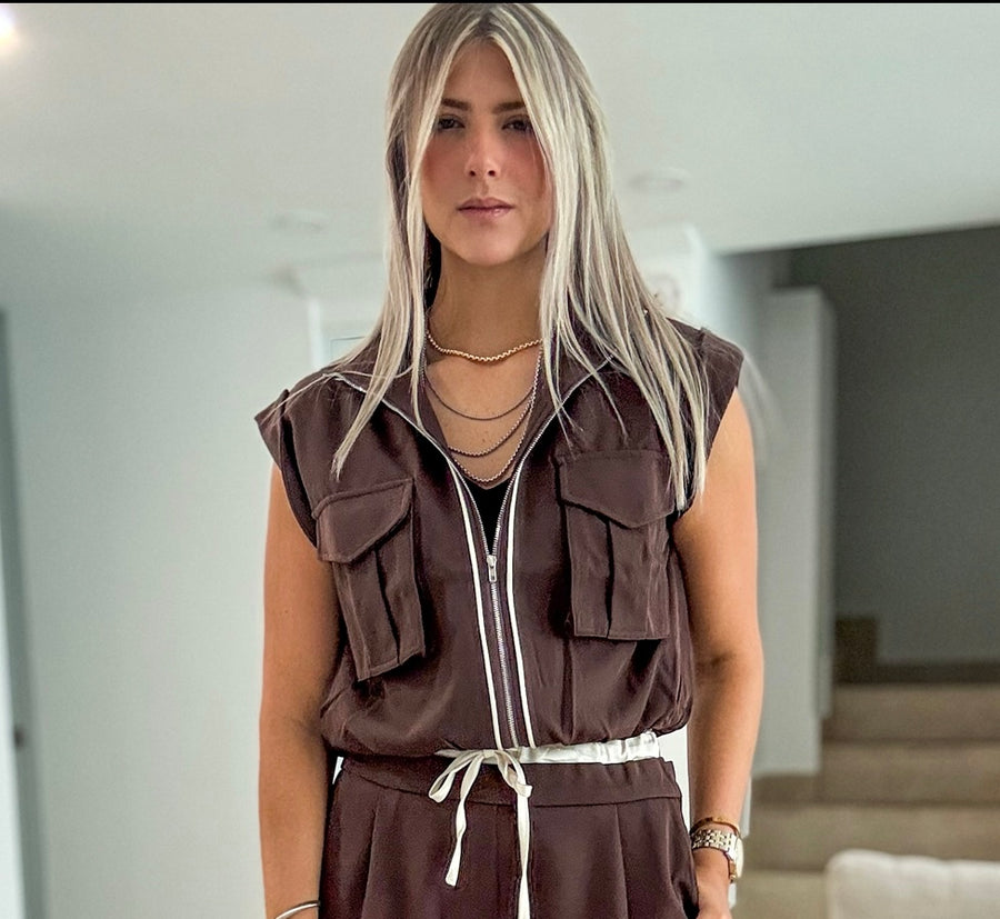 CHOCOLATE MOCK NECK ZIPPER CROP JACKET