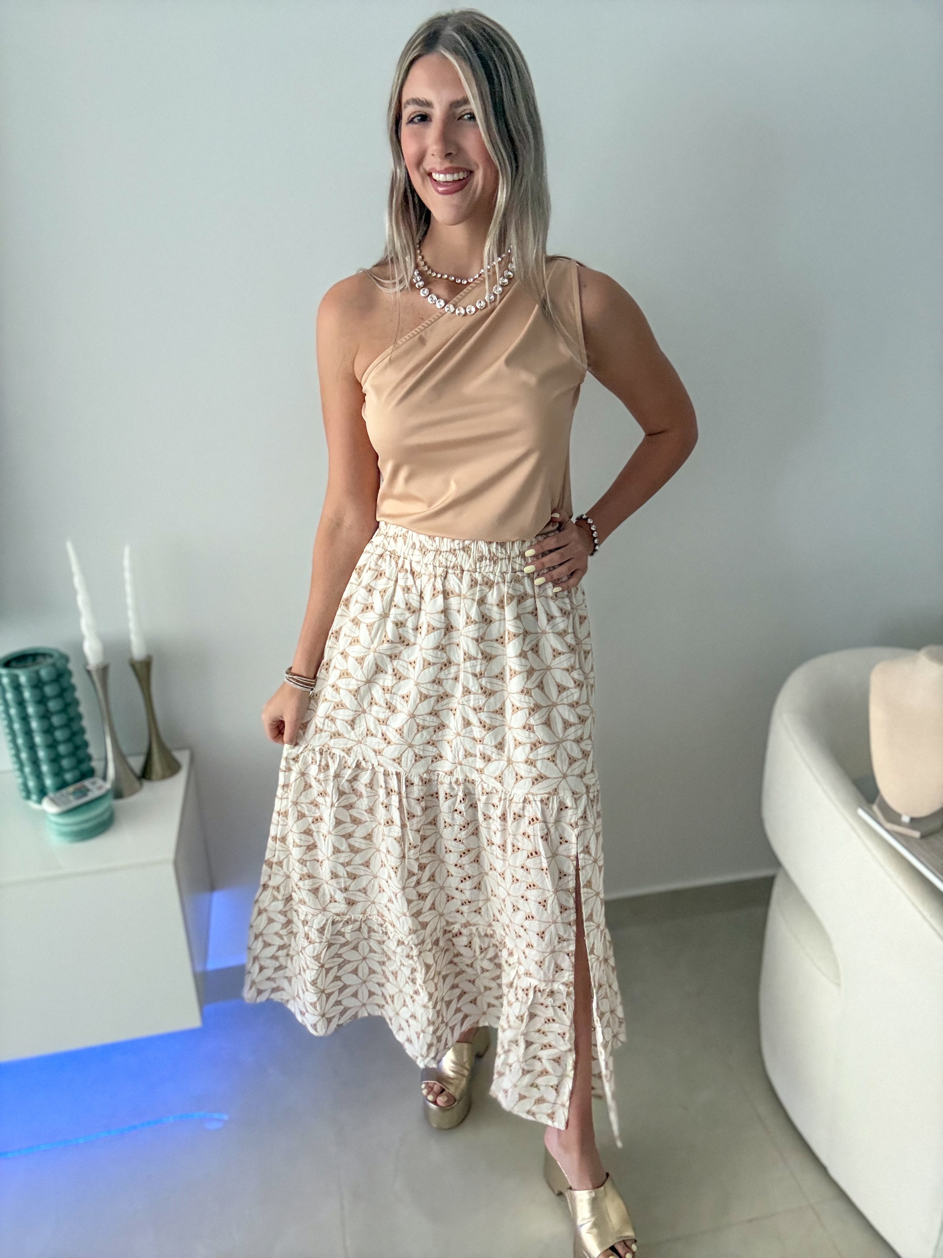 CREAM/TAUPE EYELET DETAILED MAXI SKIRT