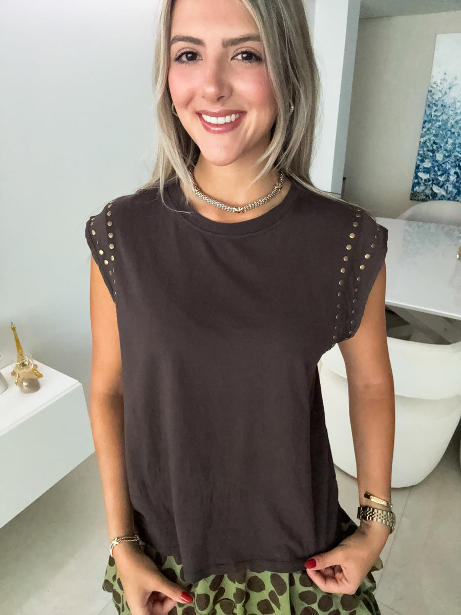 STUDDED TEE