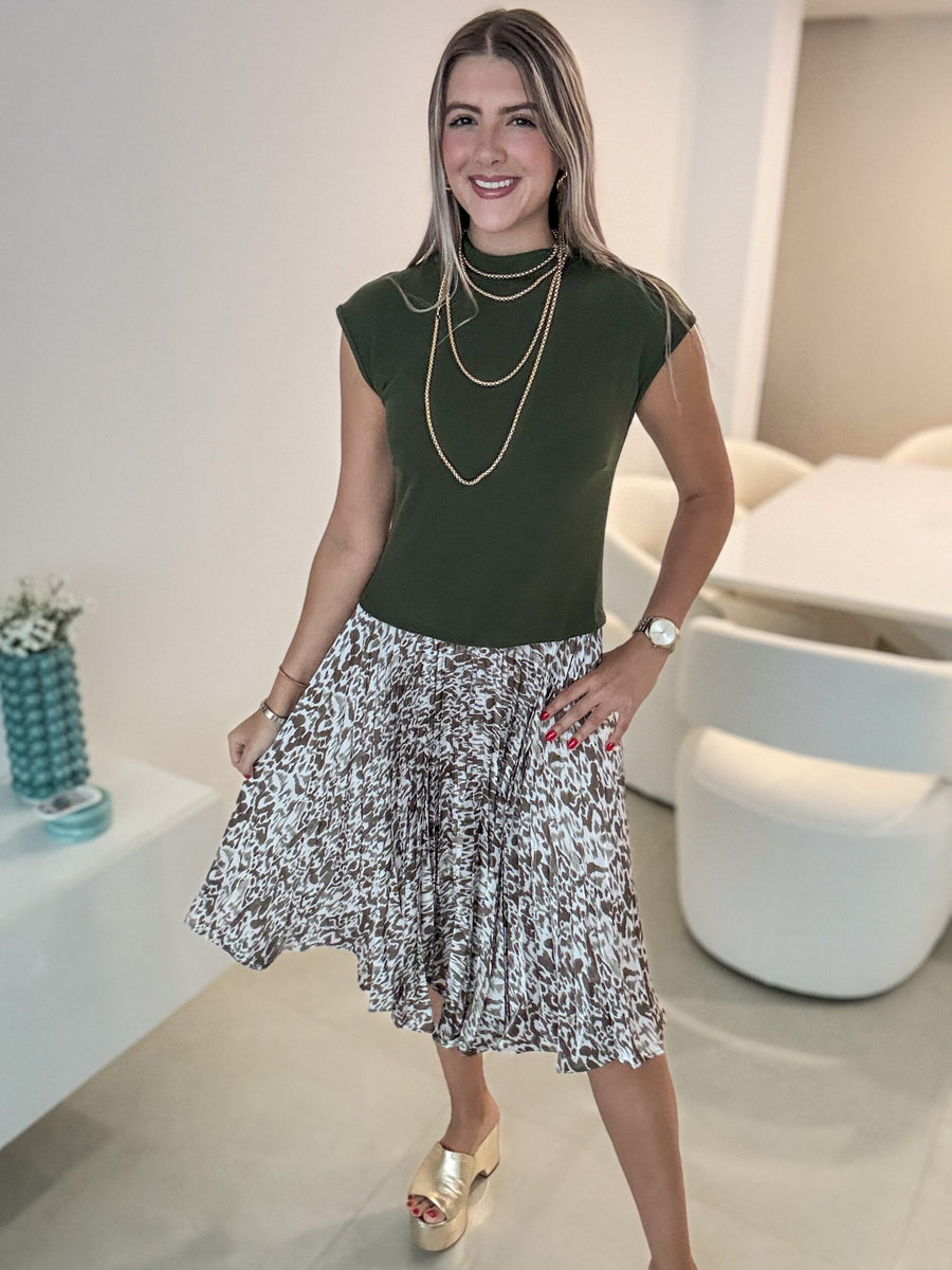 OLIVE PLEATED PRINTED DRESS