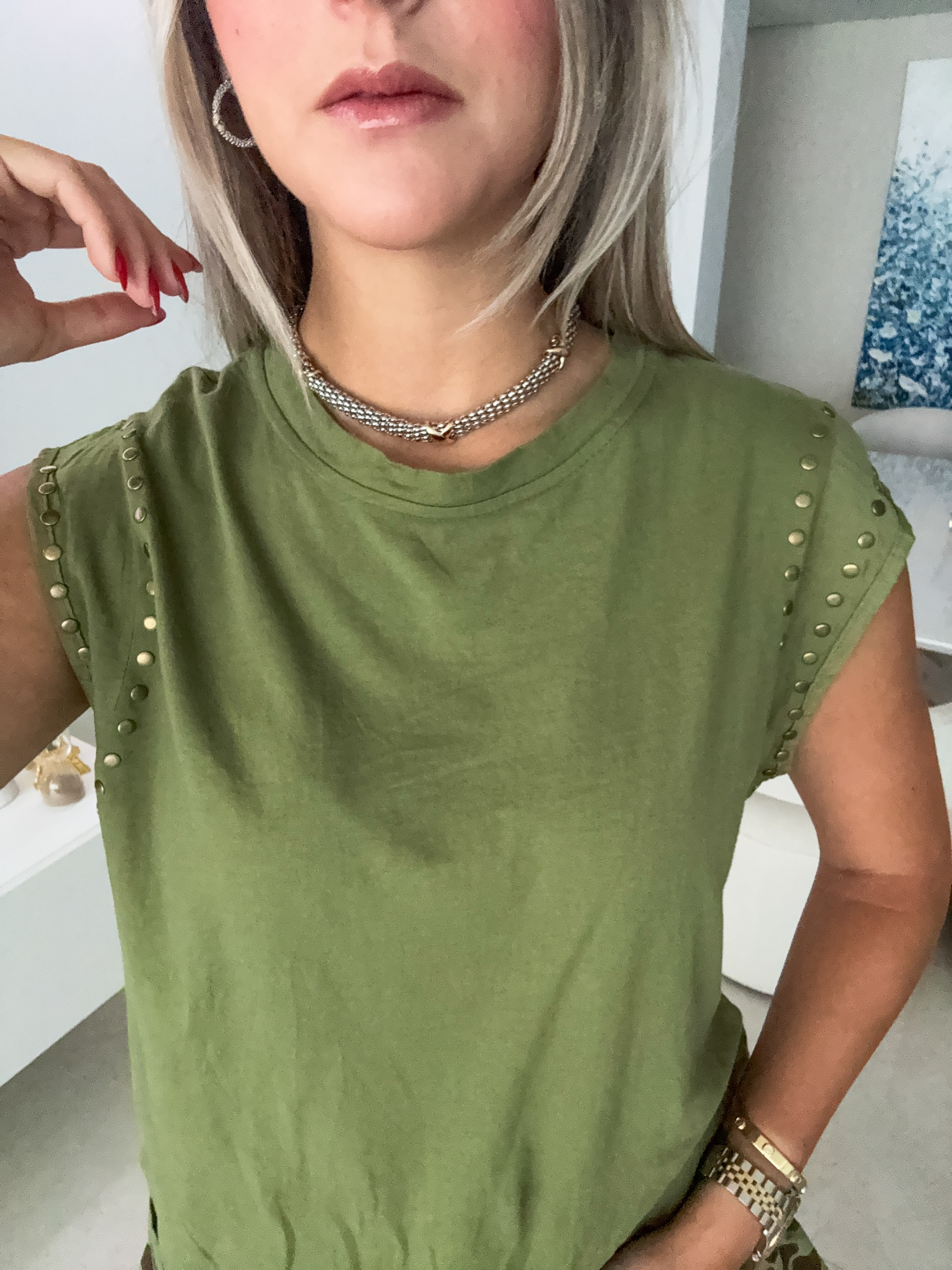STUDDED TEE