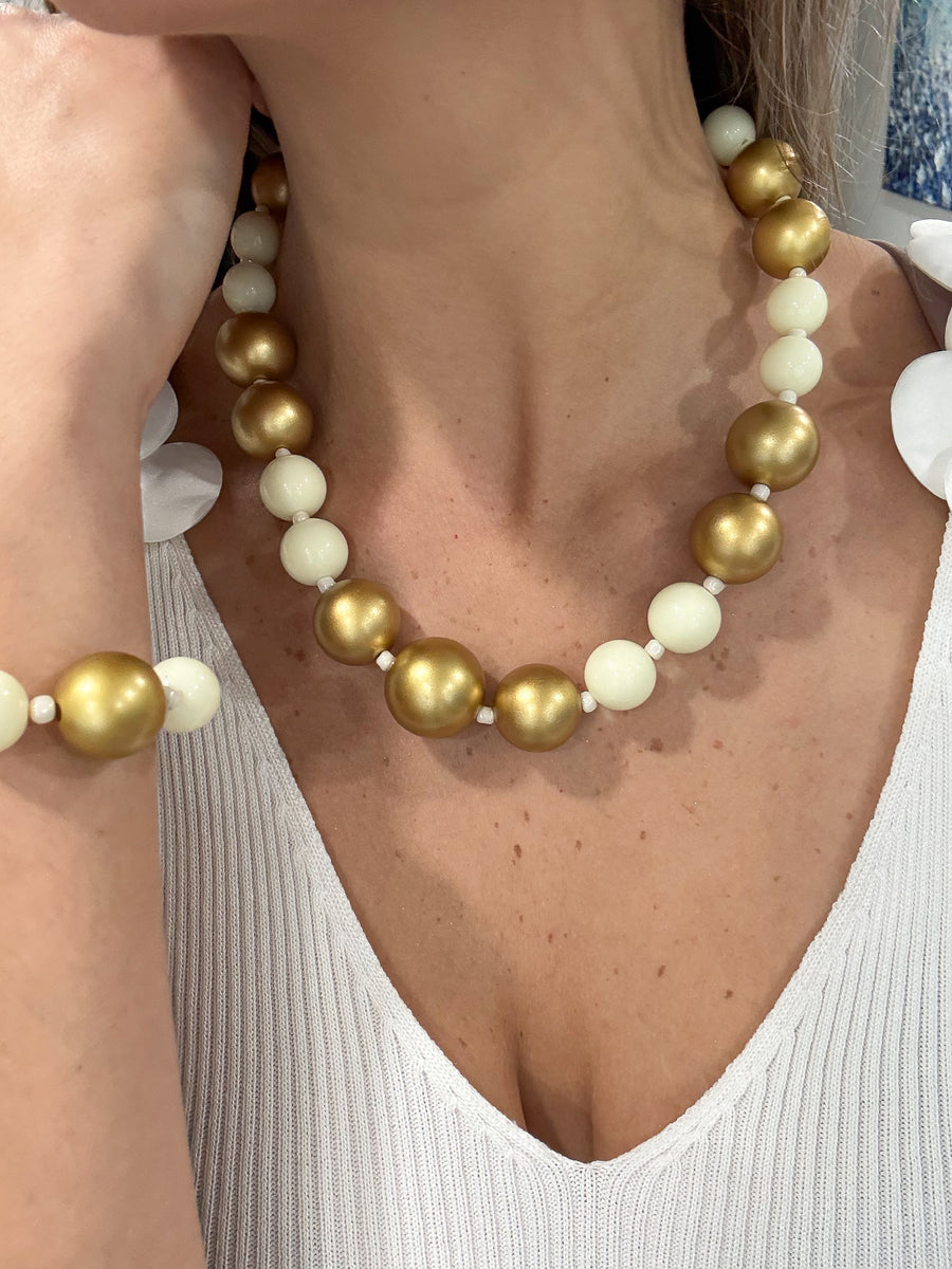 GOLD/BONE WHITE NECKLACE & ELASTIC BRACELET SET