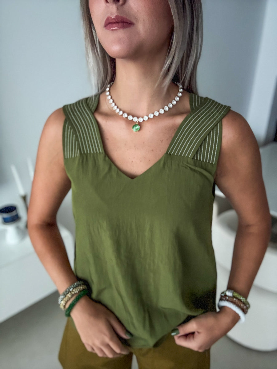 GREEN STITCH DETAIL SLEEVELESS TOP