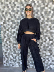 BLACK CORDUROY CROP BLOUSE