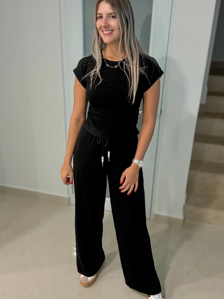 BLACK TRAVEL STRETCHY SET
