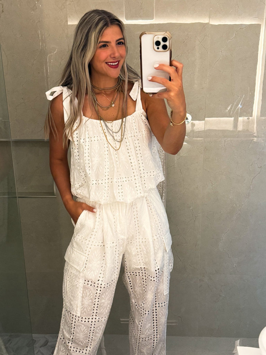 WHITE EYELET BUBBLE CROP TOP