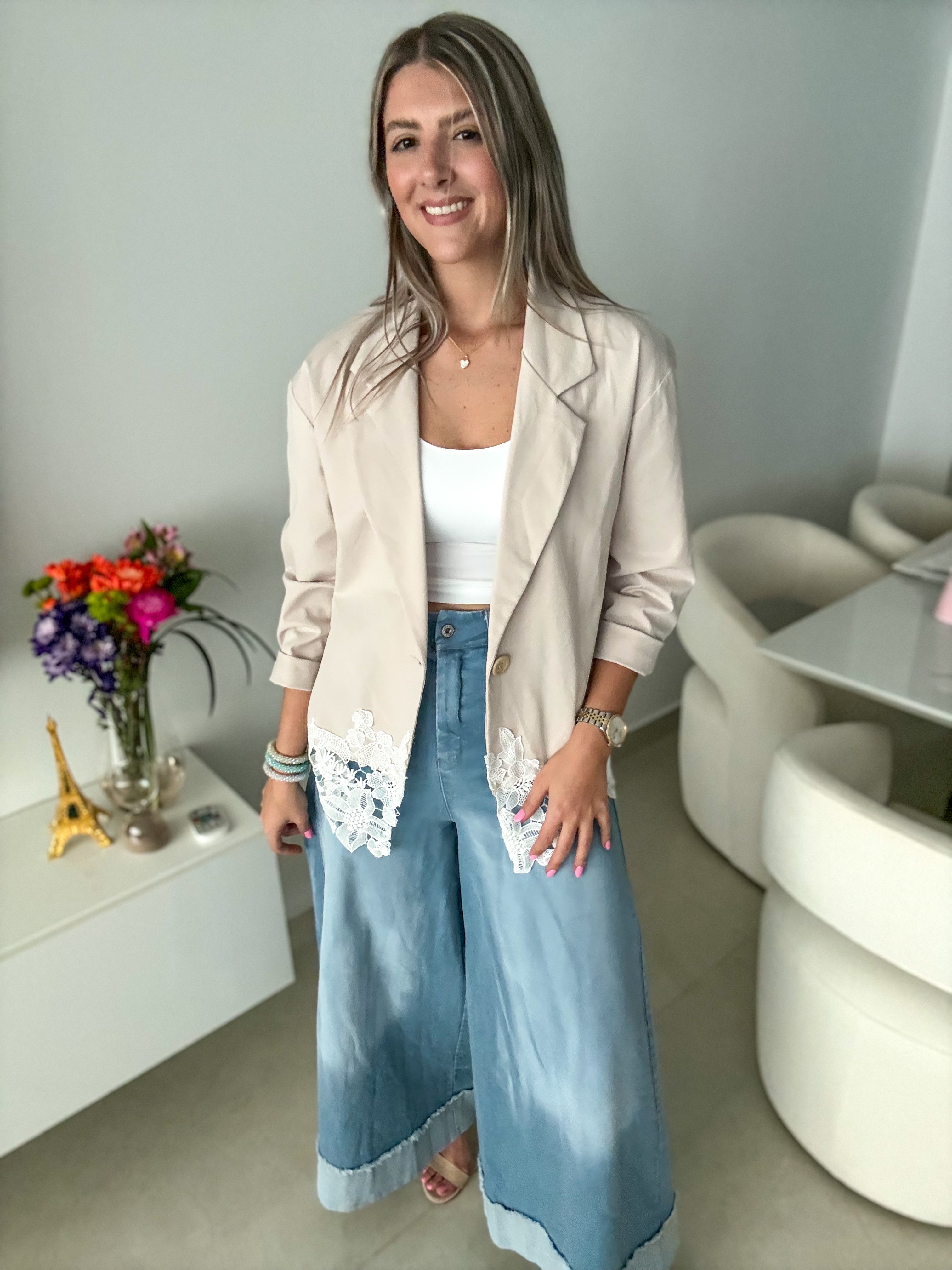 BEIGE/WHITE LACE STRETCHY BLAZER