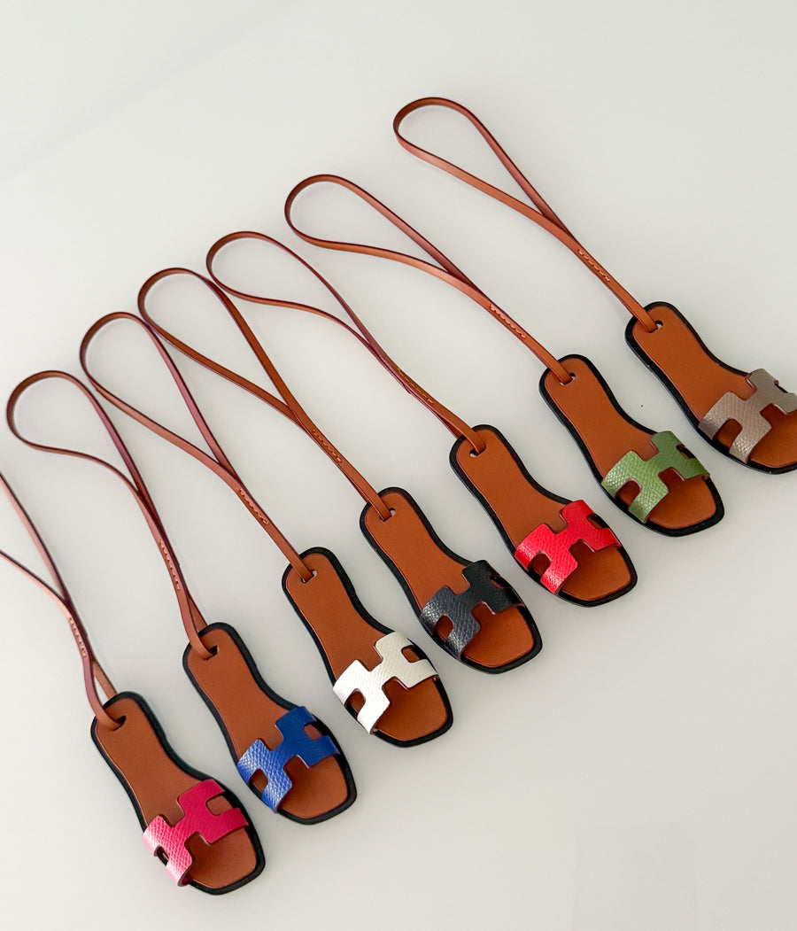 SLIPPER KEYCHAIN